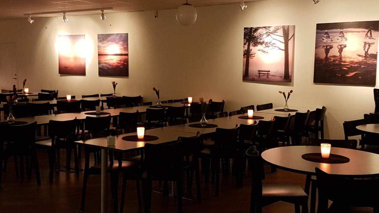Karlskoga Folkhoegskola Vandrarhem Udden Buitenkant foto