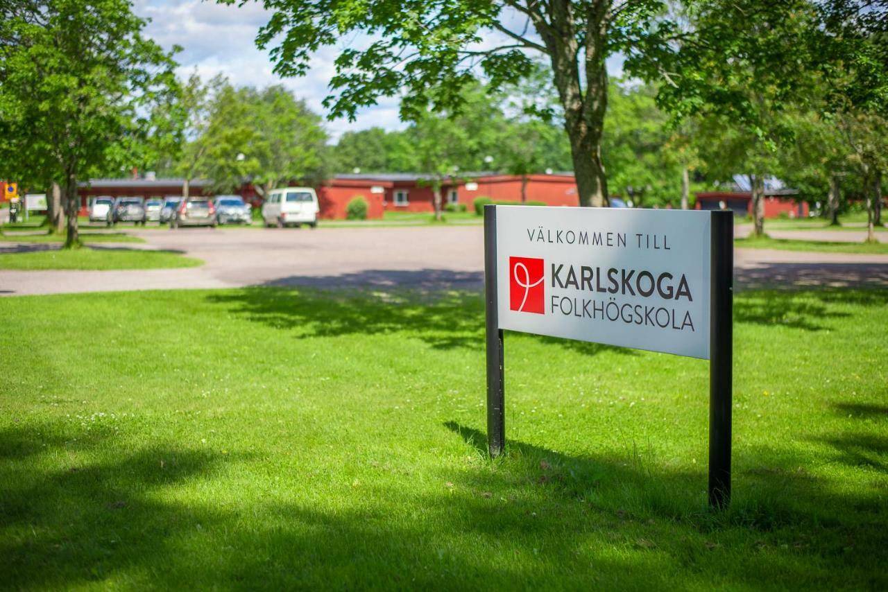 Karlskoga Folkhoegskola Vandrarhem Udden Buitenkant foto