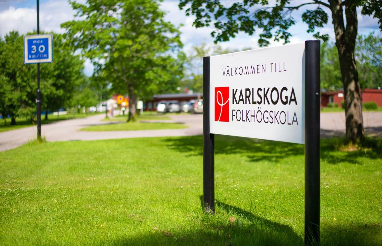 Karlskoga Folkhoegskola Vandrarhem Udden Buitenkant foto