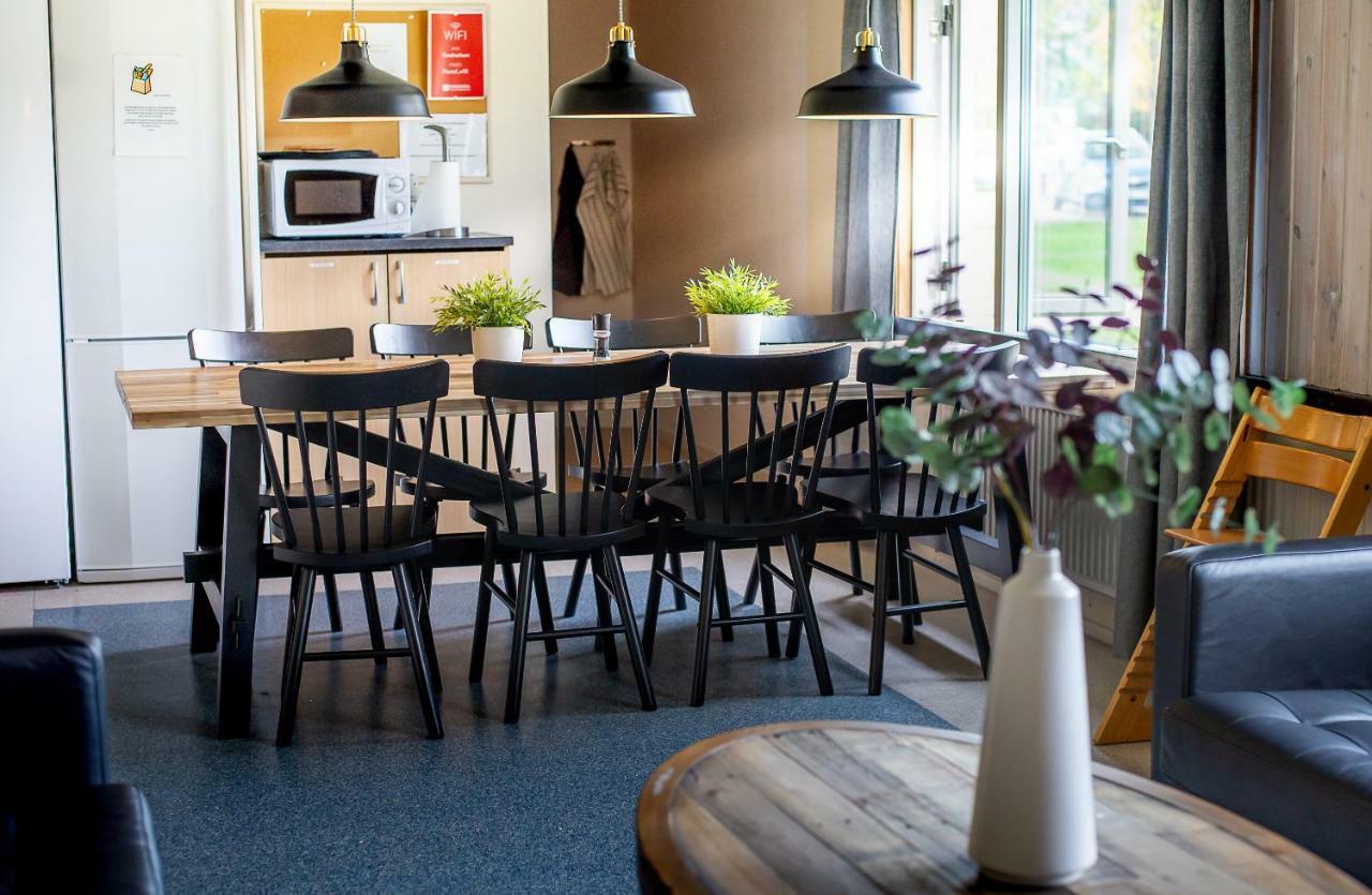 Karlskoga Folkhoegskola Vandrarhem Udden Buitenkant foto